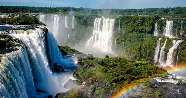 COMBO 08 PUERTO IGUAZU Traslados de llegada y salida + Cataratas del Lado Argentino + Cataratas del Lado Brasileo + Misiones Jesuitas de San Ignacio y Minas de Piedras