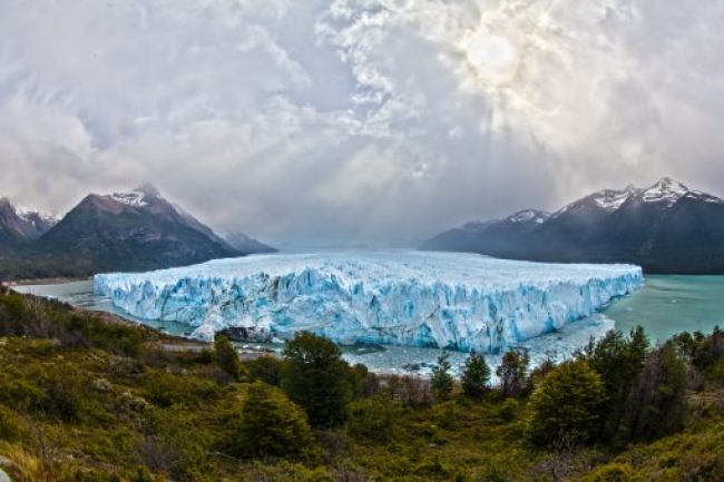 Aventura al Glaciar y Puerto Madryn en Bus/ Aereo 20 DE NOVIEMBRE