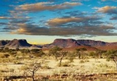 NAMIBIA FASCINANTE Y DESIERTO DE KALAHARI
